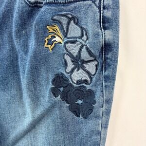Chico's Floral Embroidered Slim Jeans 10 Regular Blue Medium Wash Excellent